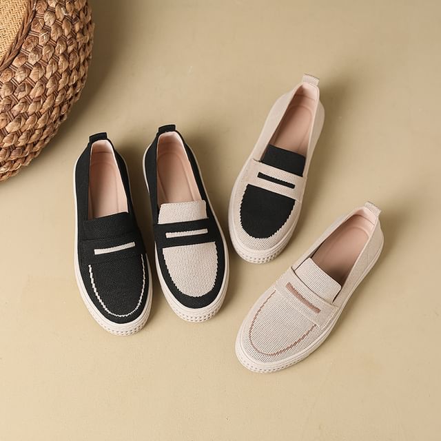 Contrast Platform Slip-Ons Trim