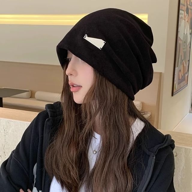 Metal Beanie Plate Knit Slouchy