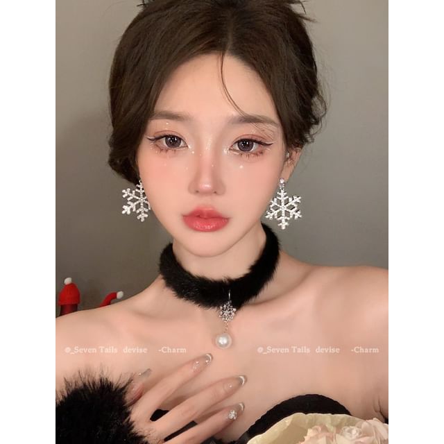 Snowflake Chandelier Set Christmas Tree Earring Bracelet Choker / Drop Fluffy