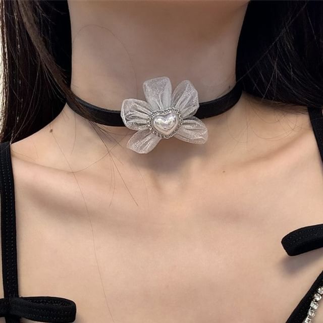 Floral Heart Faux Leather Choker