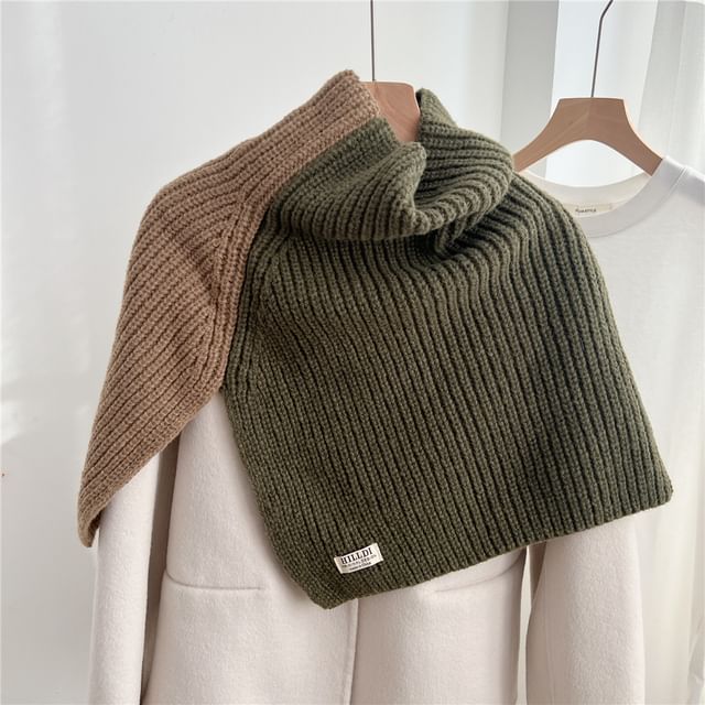 Turtleneck Two Tone Slit Knit Shawl