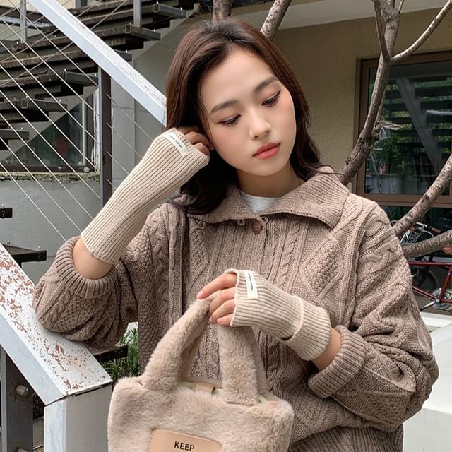 Knit Plain Ribbed Fingerless Gloves