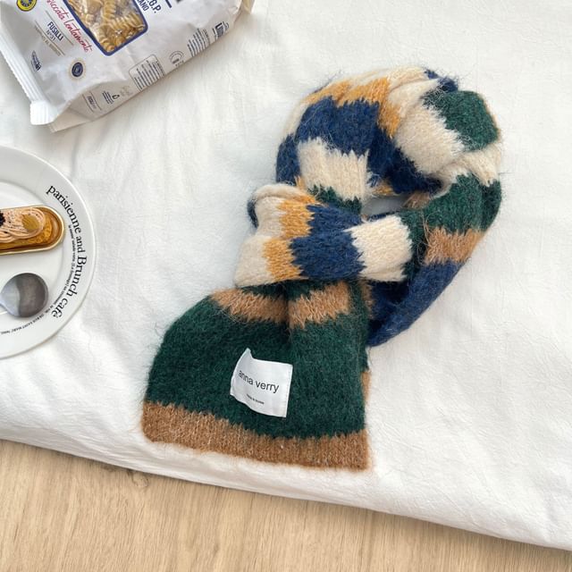Scarf Knit Striped