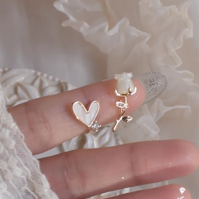 Rhinestone Stud Alloy Rose Asymmetrical Earring Heart