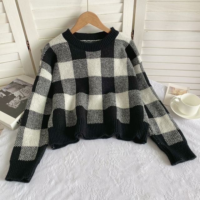 Long-Sleeve Crew Neck Gingham Sweater