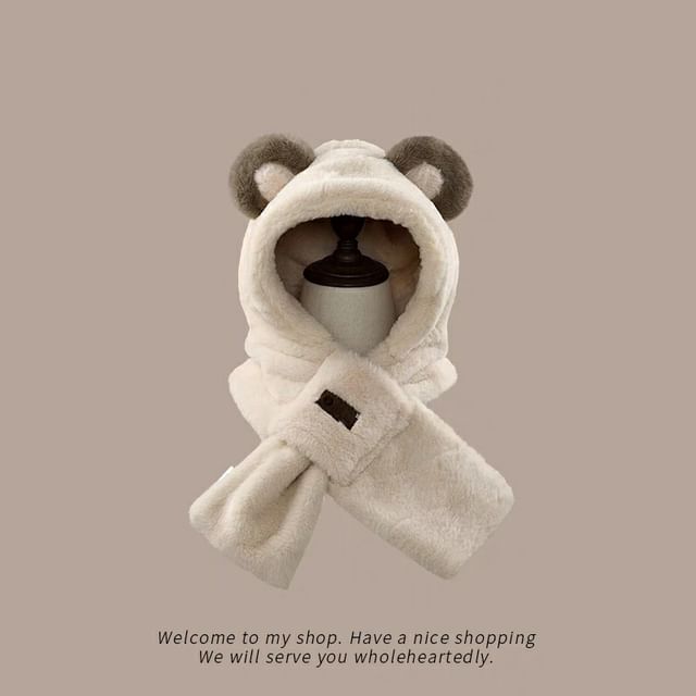 Scarfed Trapper Hat Ear Bear