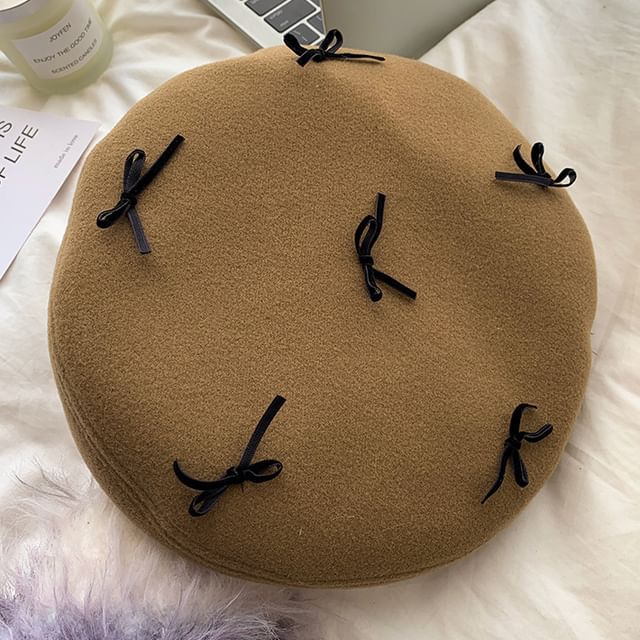 Bow Accent Beret