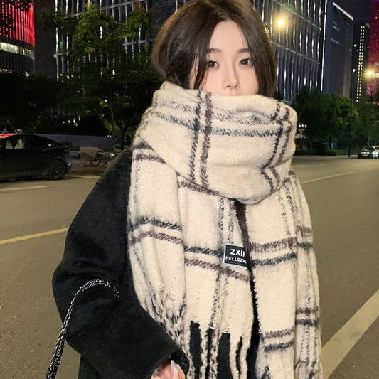 Plaid Tasseled Scarf