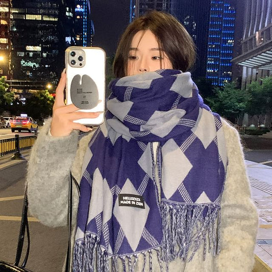 Argyle Scarf Tasseled Print