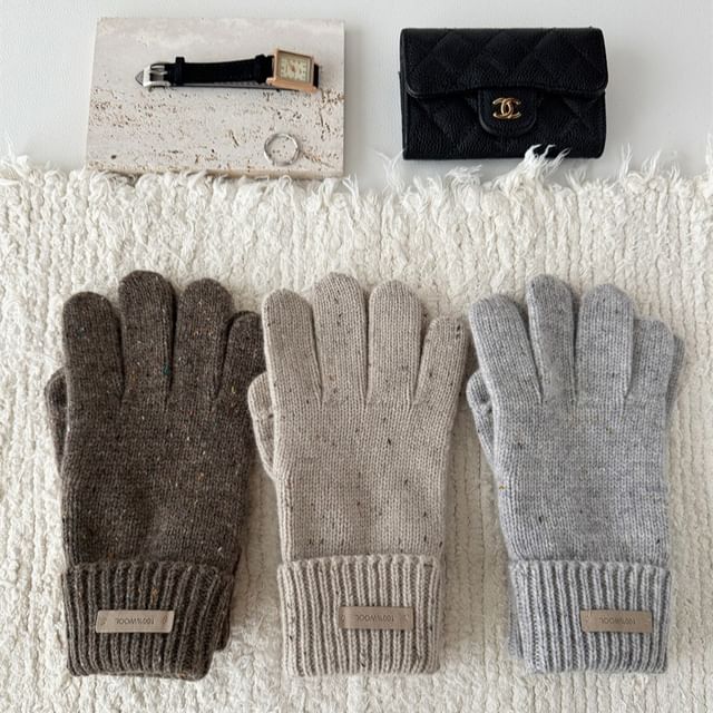 Wool Knit Applique Gloves Lettering Touchscreen