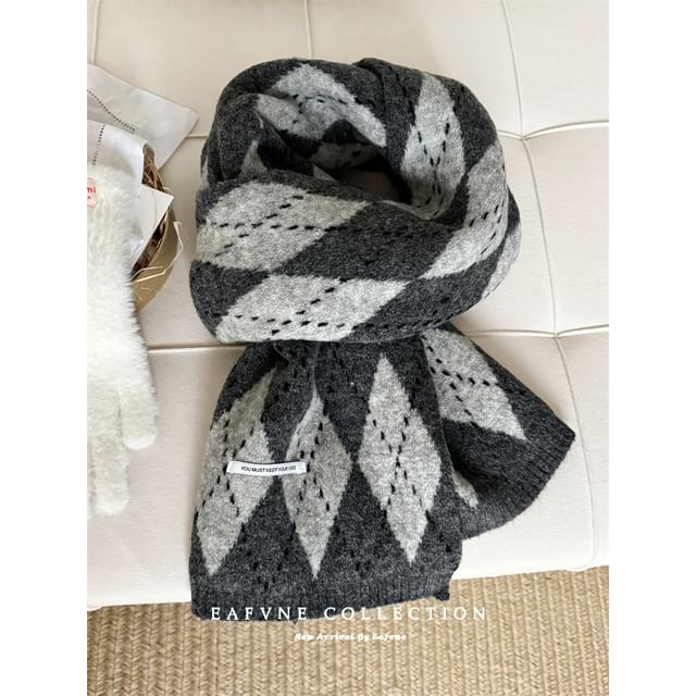 Knit Argyle Scarf