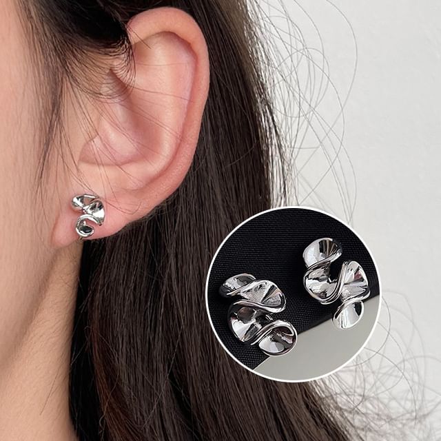 Clip-On Ruffle Earring