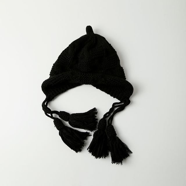 Tasseled Bonnet Hat Knit