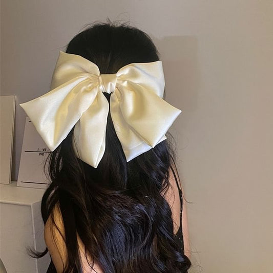 Plain Clip Hair Bow