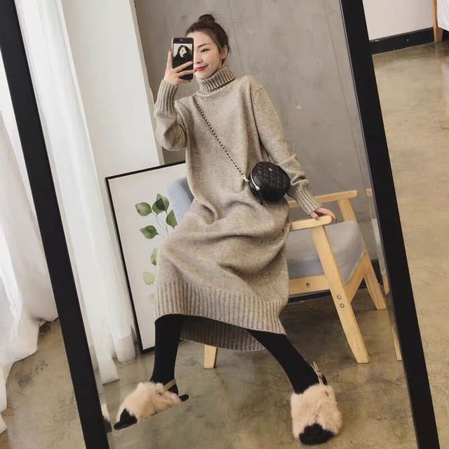 Turtleneck Plain Long-Sleeve Sweater Midi Dress