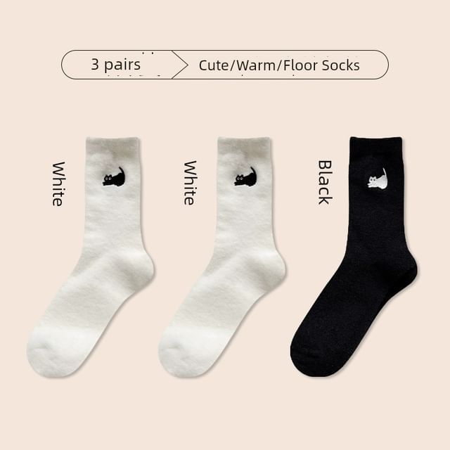 Cat Embroidered Fleece Short Socks / Set