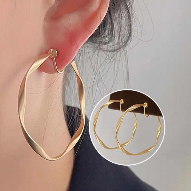 Cuff Alloy Ear Twisted Hoop