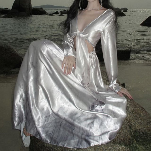 Cutout Long-Sleeve A-Line Dress Maxi V-Neck