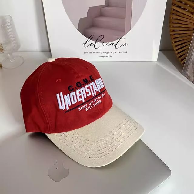 Color Embroidered Cap Baseball Lettering Panel