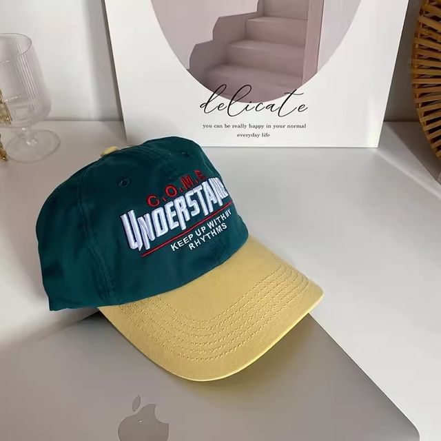 Color Embroidered Cap Baseball Lettering Panel