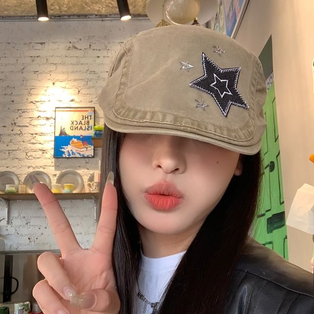 Star Cap Applique Flat