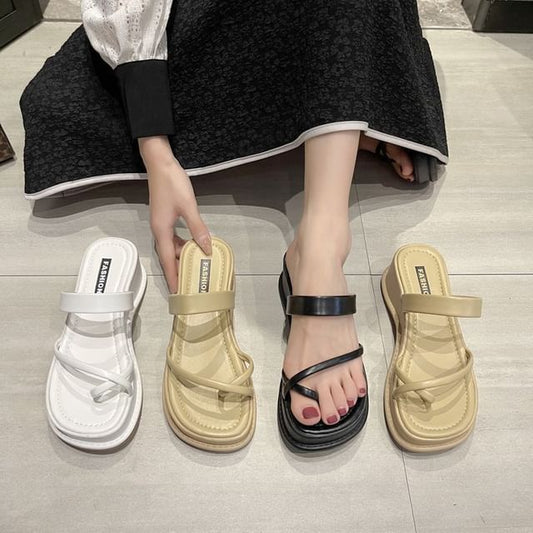 Platform Toe Loop Slide Sandals