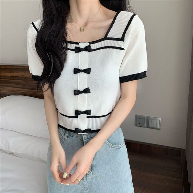 Square Short-Sleeve Knit Top Bow Neck