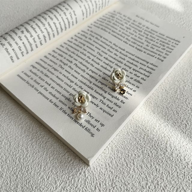 Faux Alloy Drop Floral Pearl Earring