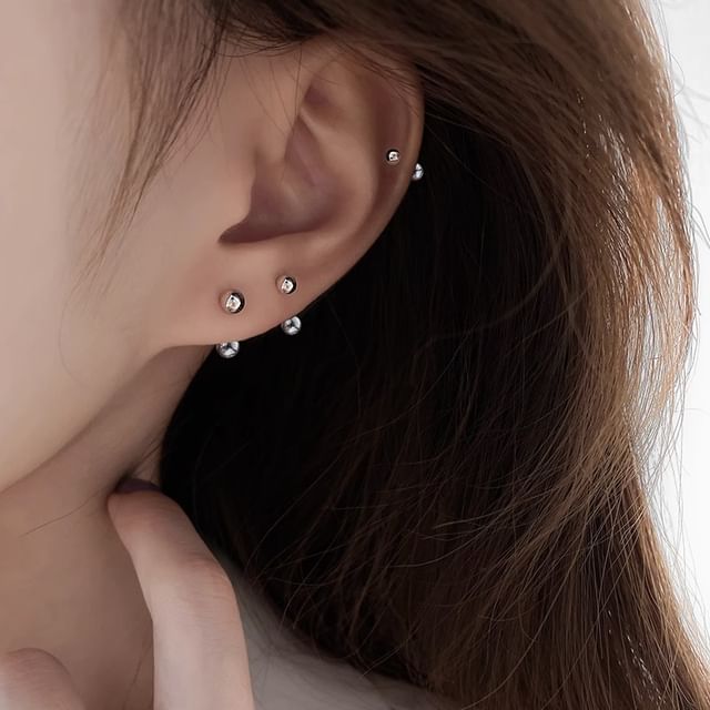 Silver Sterling Stud Ball Ear