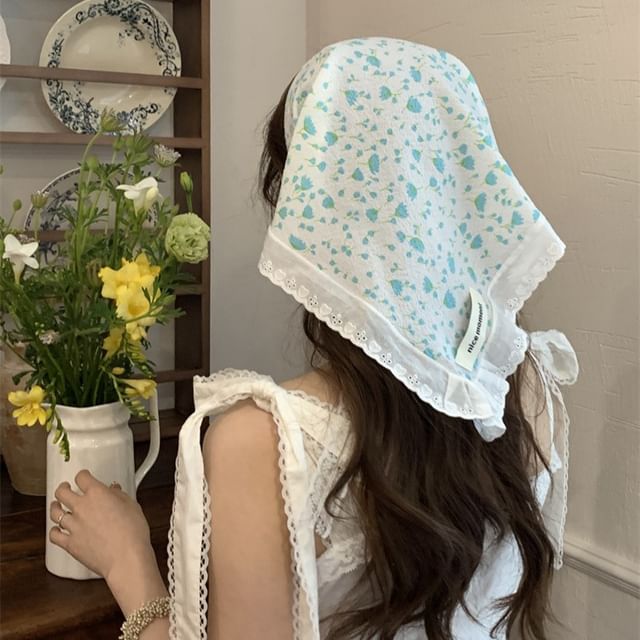 Lace Scarf Head Triangle (Various Embroidered Designs)