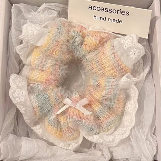 Haargummi aus Spitze