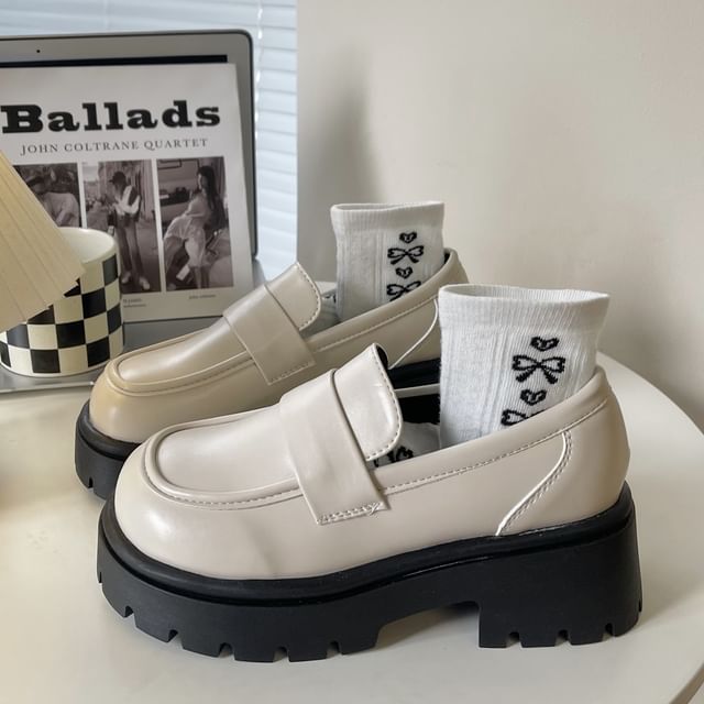 Plateau-Loafer mit schlichter Sohle