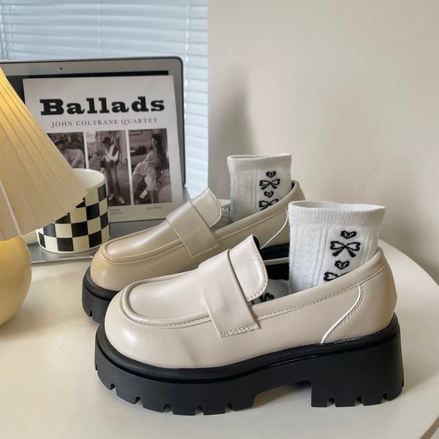 Plateau-Loafer mit schlichter Sohle