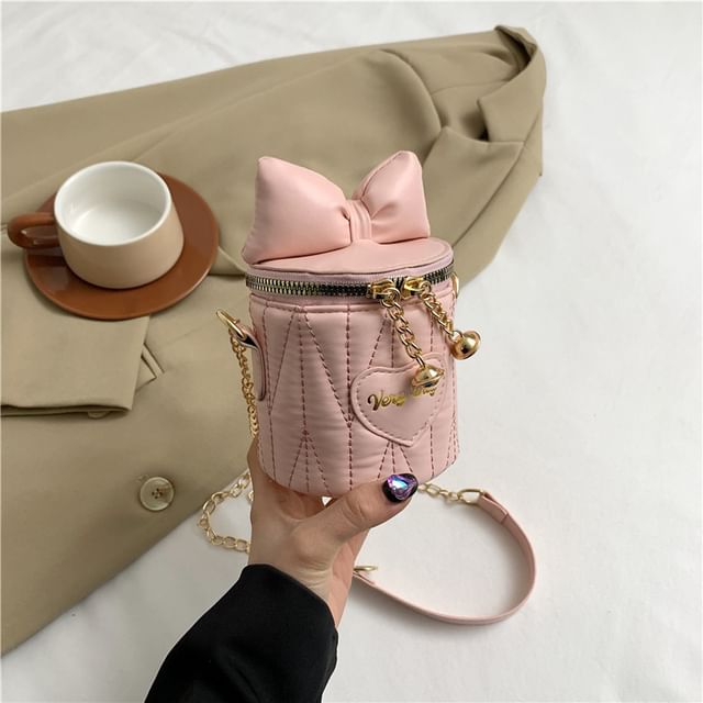 Chain Strap Bow Quilted Bucket Bag