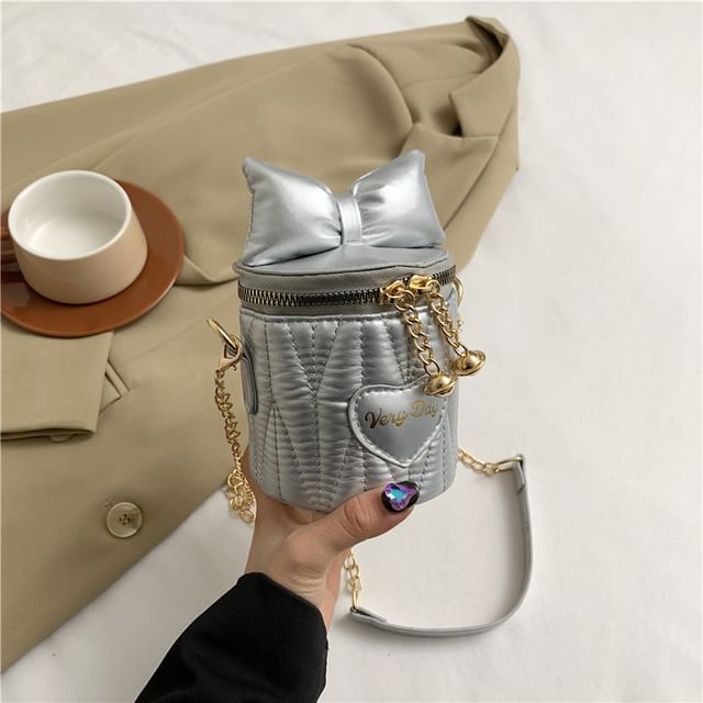 Chain Strap Bow Quilted Bucket Bag