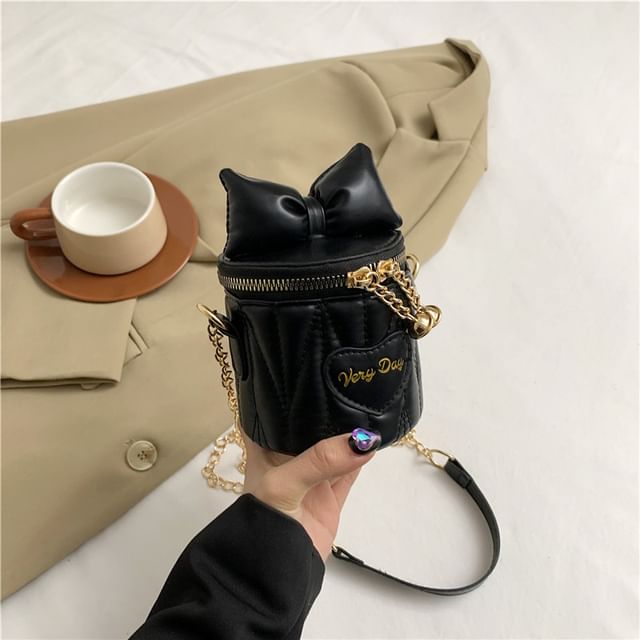 Chain Strap Bow Quilted Bucket Bag