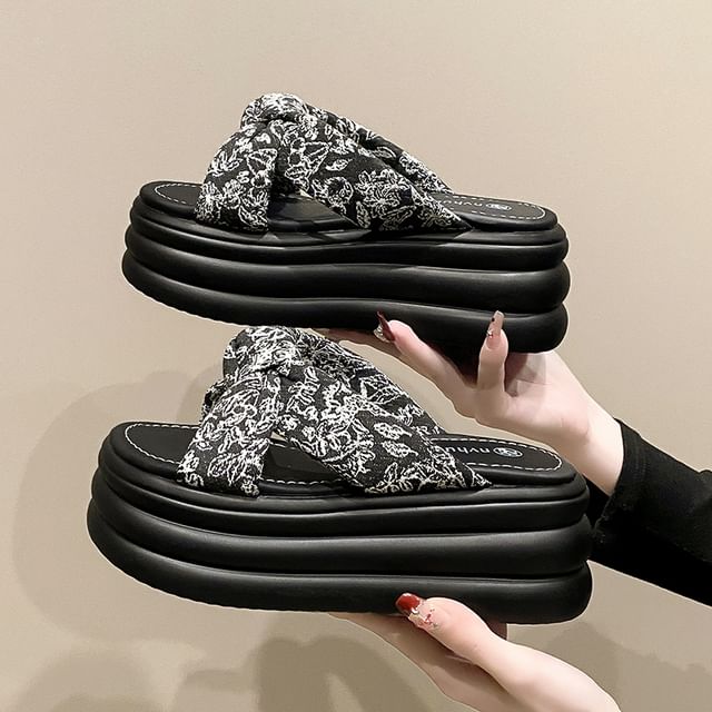 Slide Platform Sandals Patterned Floral