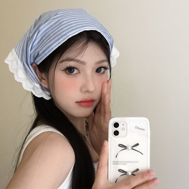 (Various Scarf Trim Designs) Triangle Lace Head