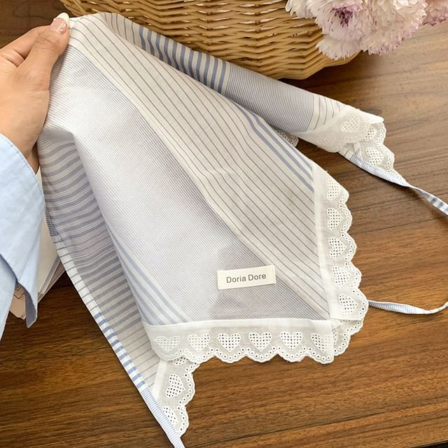 (Various Scarf Trim Designs) Triangle Lace Head