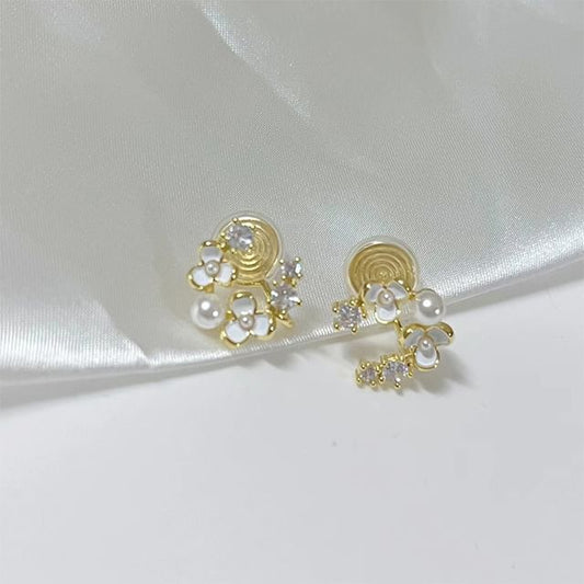 Floral Faux Pearl Rhinestone Alloy Stud Earring