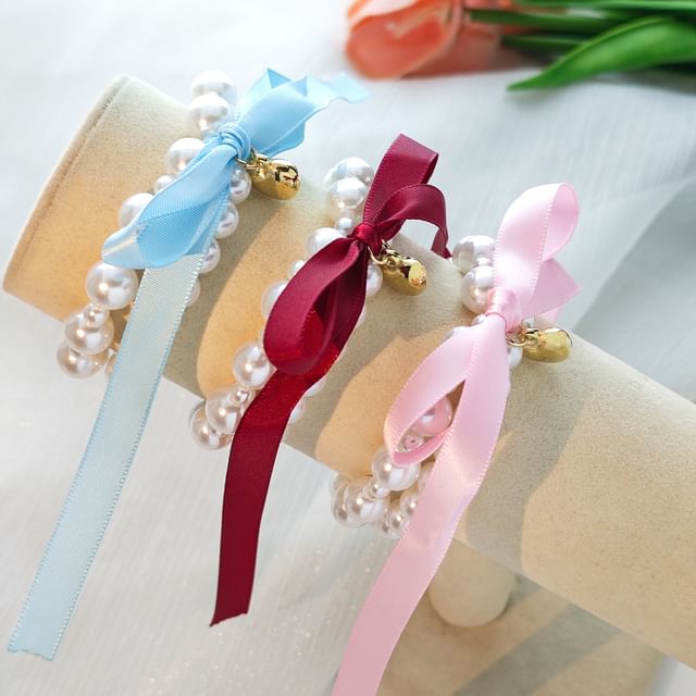 Bow Faux Pearl Bracelet