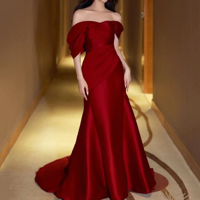 Short-Sleeve Off Shoulder Plain Ruched Satin Trumpet Evening Gown