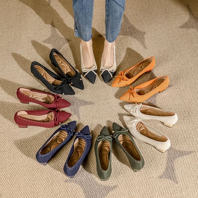 Pointed Heel Fabric Bow Block Pumps