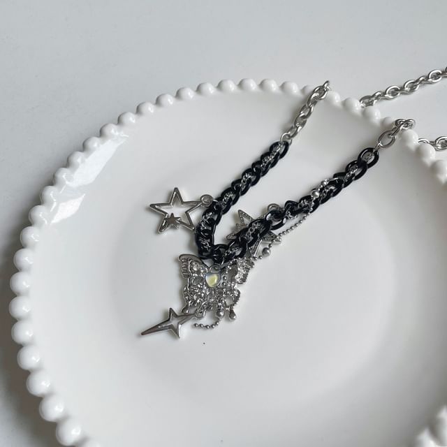Pendant Fringed Star Butterfly Necklace