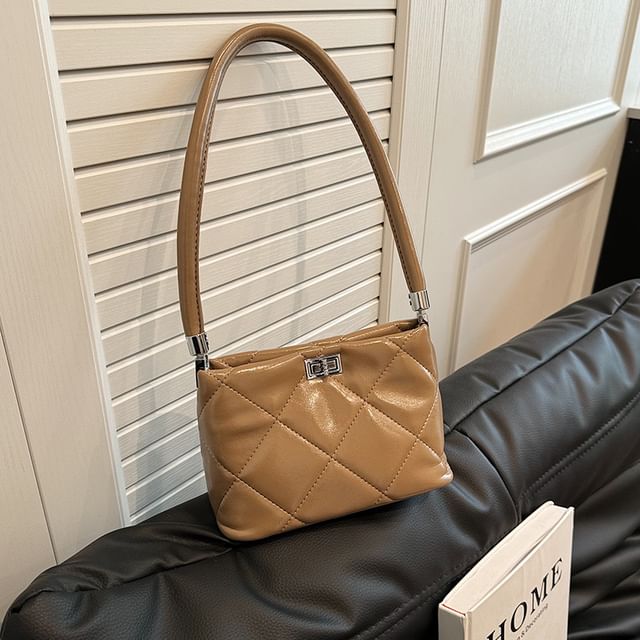 Bucket Bag Twisted Quilted