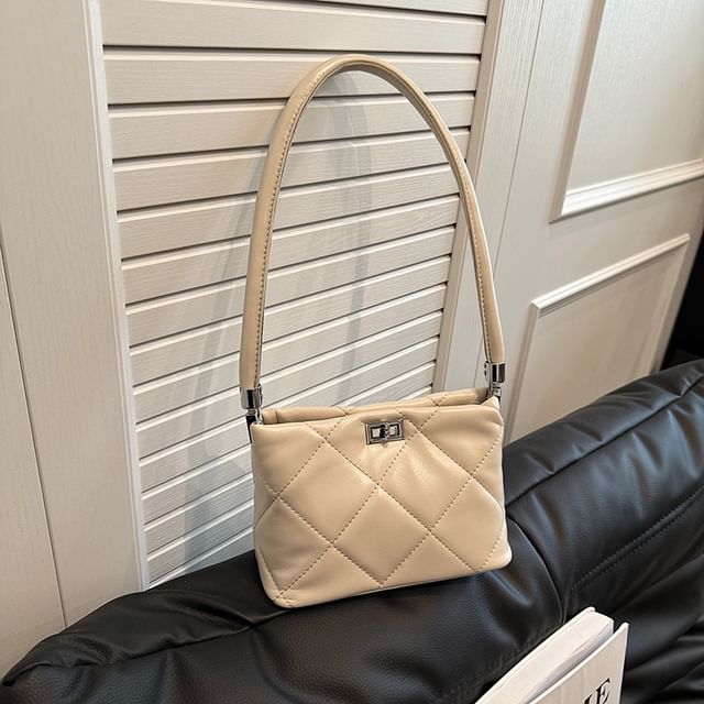 Bucket Bag Twisted Quilted