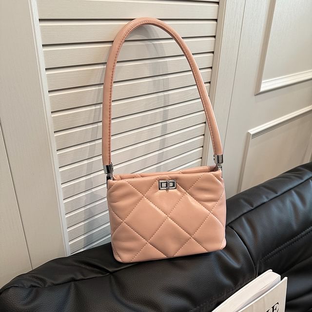 Bucket Bag Twisted Quilted