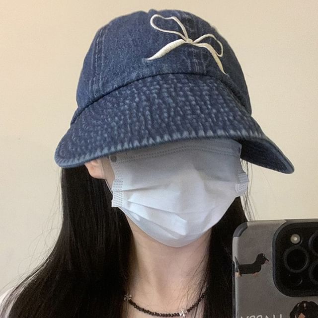 Wide Embroidered Brim Bow Denim Cap Washed