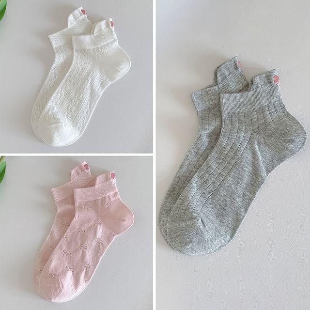 Bow Embroidery Socks Set