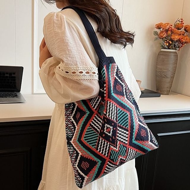 Patterned Geometric Knit Bag Tote